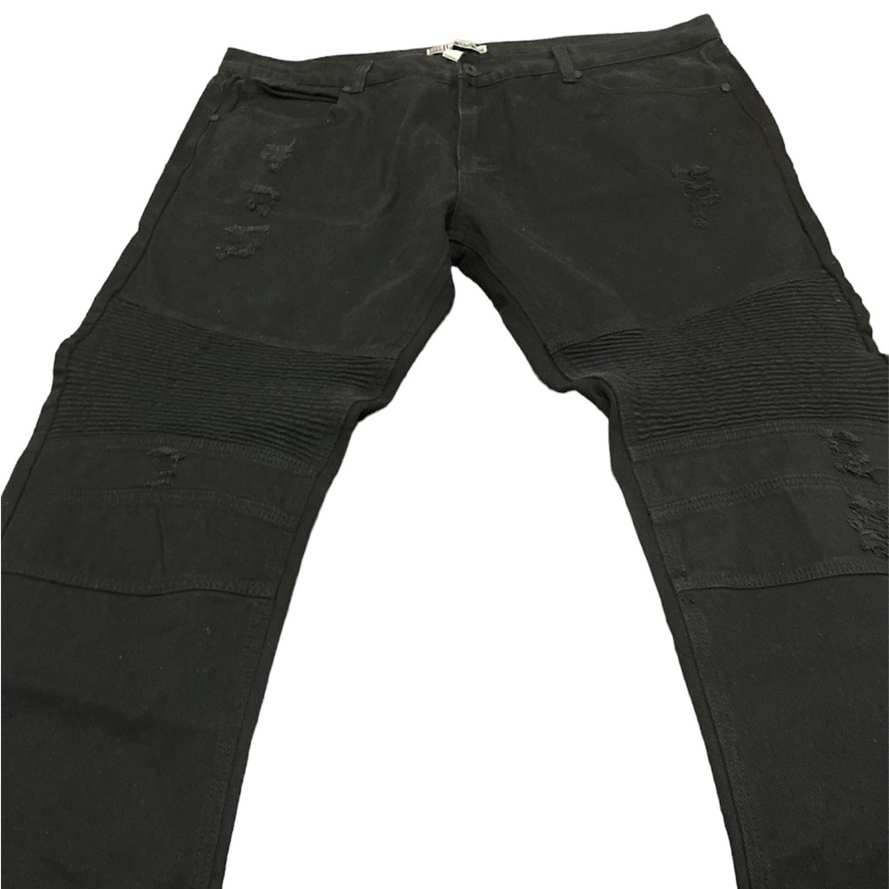 3 pairs of very much like new jeans size 44